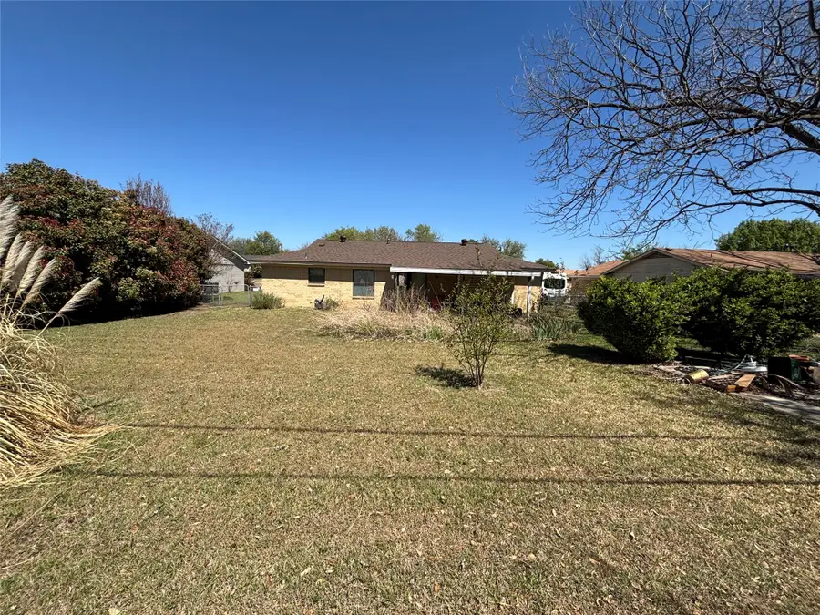 400 Harris Drive, Crowley, TX 76036 - #2