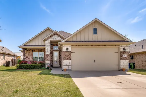 9 S Highland Drive, Sanger, TX 76266