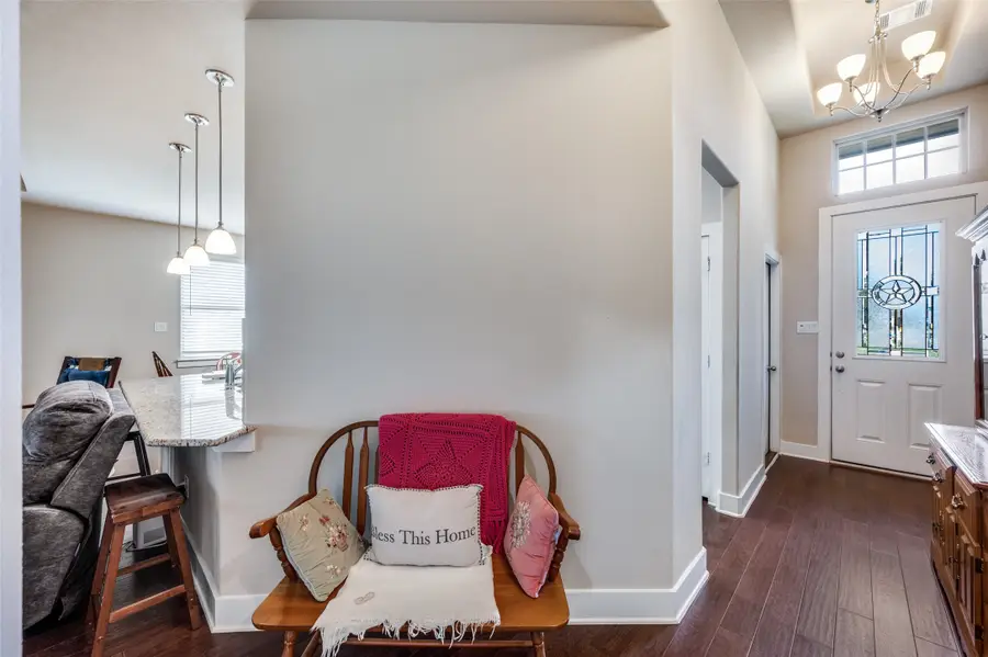 9 S Highland Drive, Sanger, TX 76266 - #2