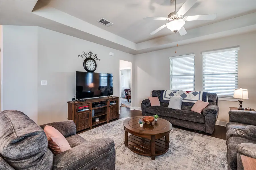 9 S Highland Drive, Sanger, TX 76266 - #3