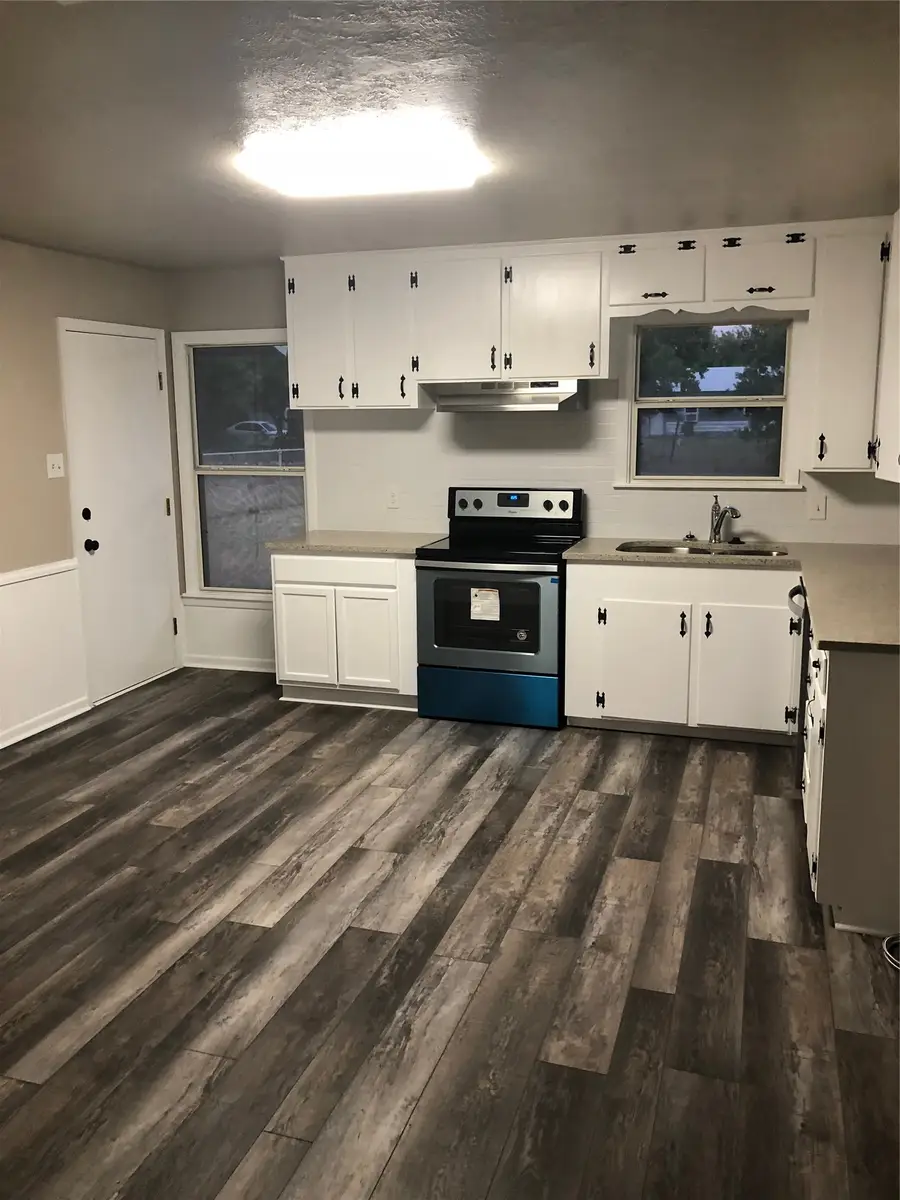 524 Renfro Street, Burleson, TX 76028 - #2