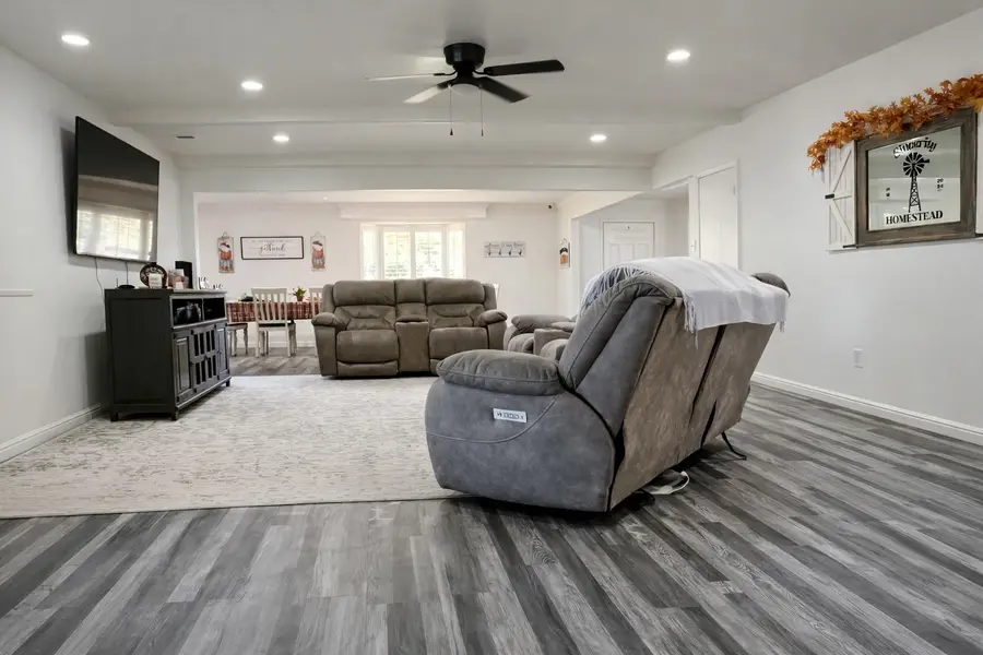 5302 Vale Street, Greenville, TX 75402 - #3