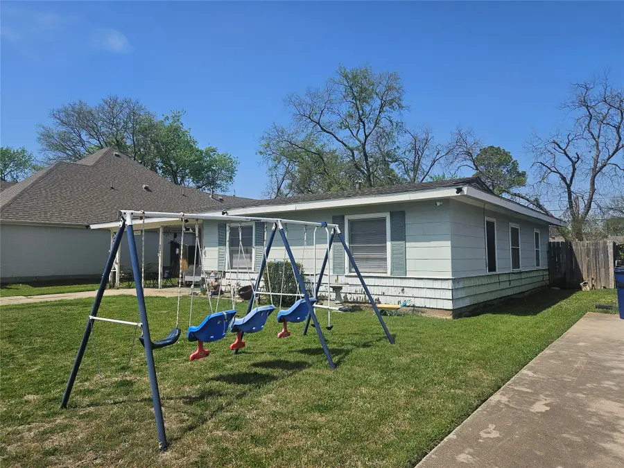 5824 Lyle Street, Westworth Village, TX 76114 - #3