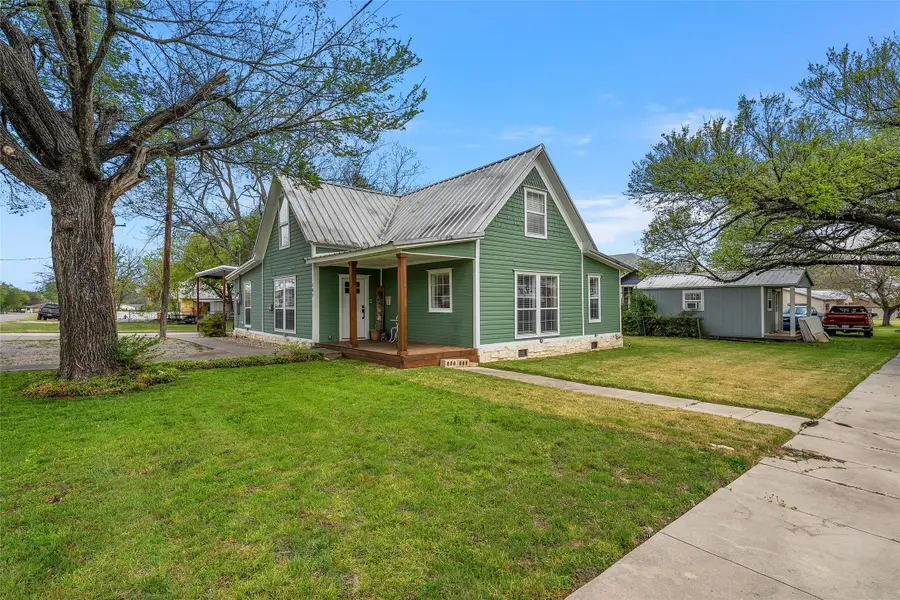 107 W Avenue F, Valley Mills, TX 76689 - #2