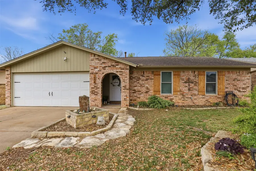 1404 Mimosa Street, Cleburne, TX 76033 - #2