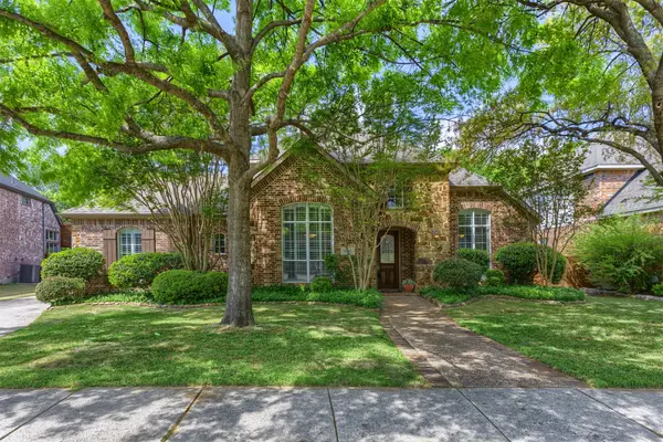 1008 Woodcliff Drive, McKinney, TX 75072