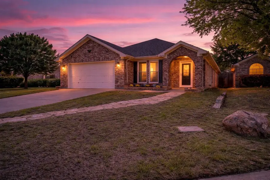 12200 Rolling Ridge Drive, Fort Worth, TX 76028 - #2