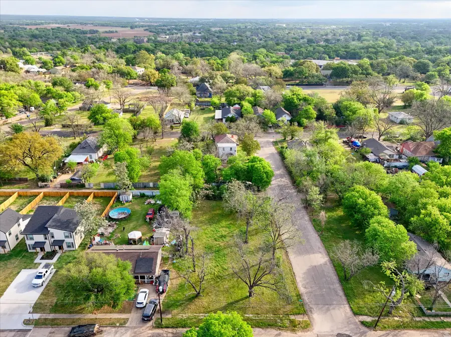 1801 N 7th Street, Waco, TX 76707 - #2