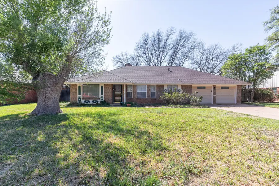 2102 Woodridge Drive, Abilene, TX 79605 - #2