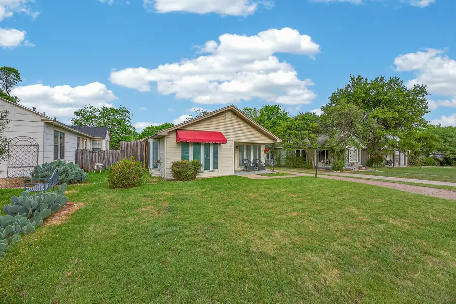 3226 Merida Avenue, Fort Worth, TX 76109 - #3
