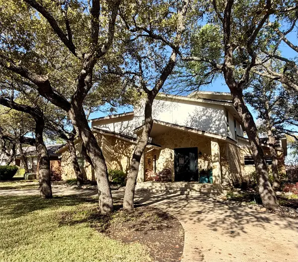 8877 Random Road, Fort Worth, TX 76179