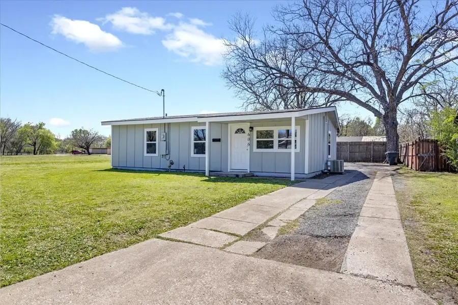606 S Contemporary Drive, Sherman, TX 75092 - #3