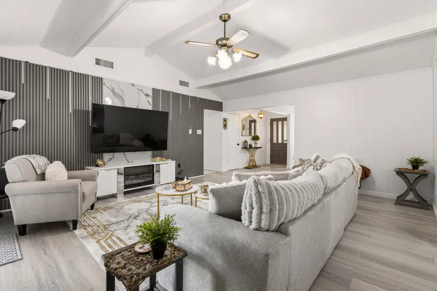 2011 Bay Oaks Drive, Arlington, TX 76012 - #3