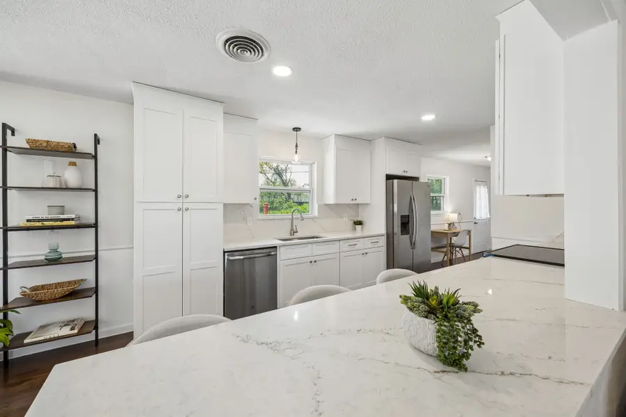 721 Danish Drive, Grand Prairie, TX 75050 - #2