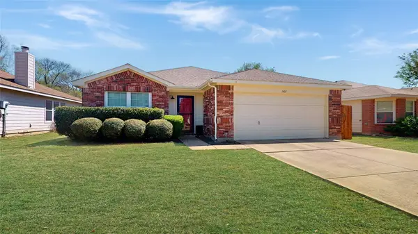 1401 Oak Hollow Lane, Anna, TX 75409