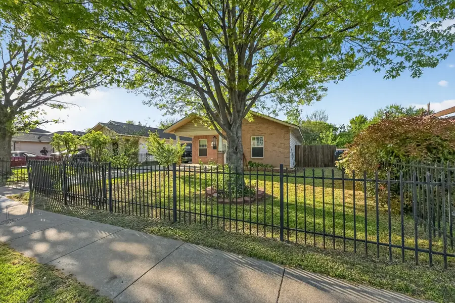 3445 Pinebrook Drive, Dallas, TX 75241 - #3