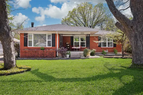 6734 Blessing Drive, Dallas, TX 75214