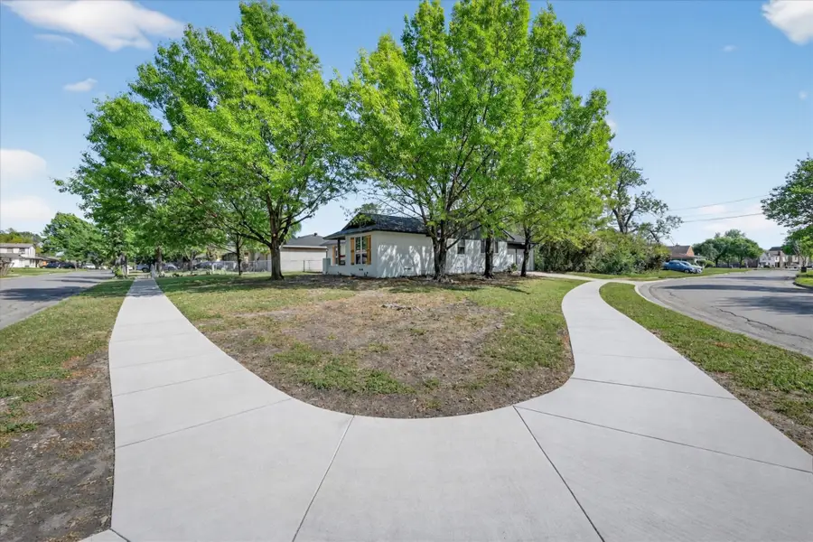 9510 Crestshire Drive, Dallas, TX 75227 - #3