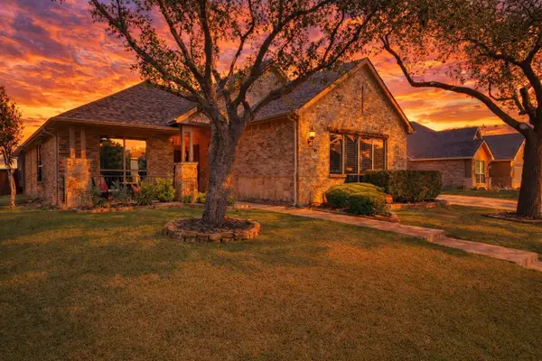 917 White Porch Avenue, Forney, TX 75126