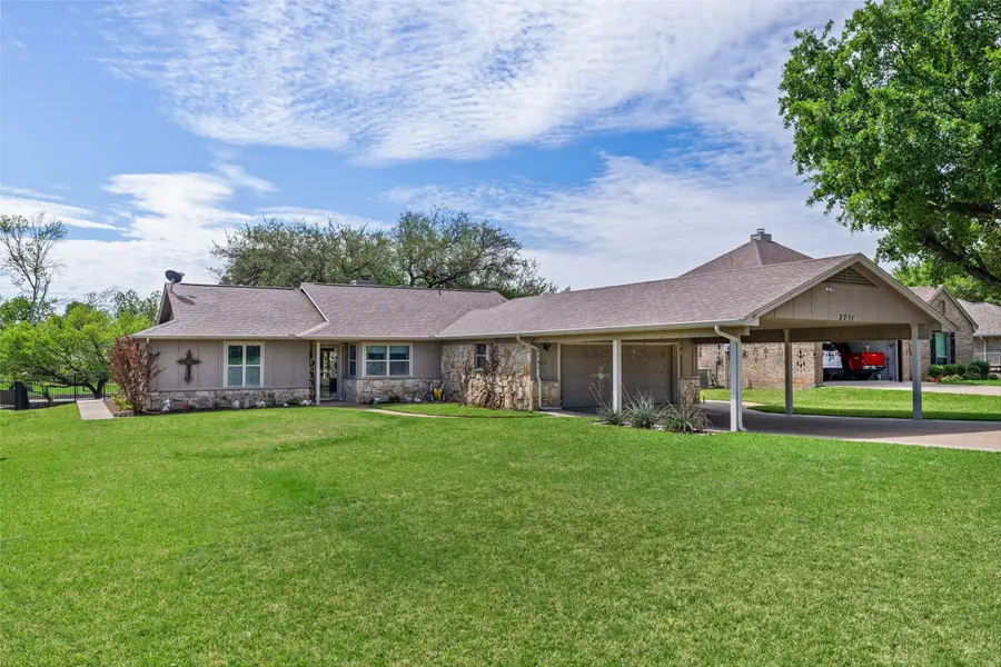 3711 Quail Run, Granbury, TX 76049 - #3
