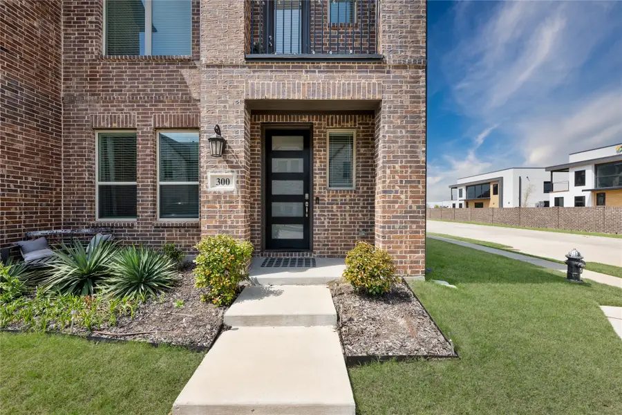 300 Colusa Drive, Lewisville, TX 75056 - #2