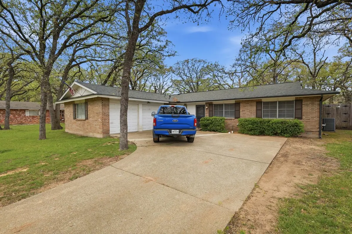 3005 Friendswood Drive, Arlington, TX 76013 - #1