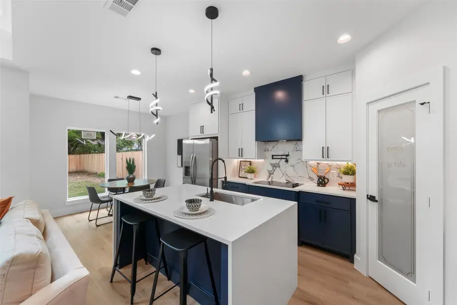 2312 Stoneman Street, Dallas, TX 75215 - #2