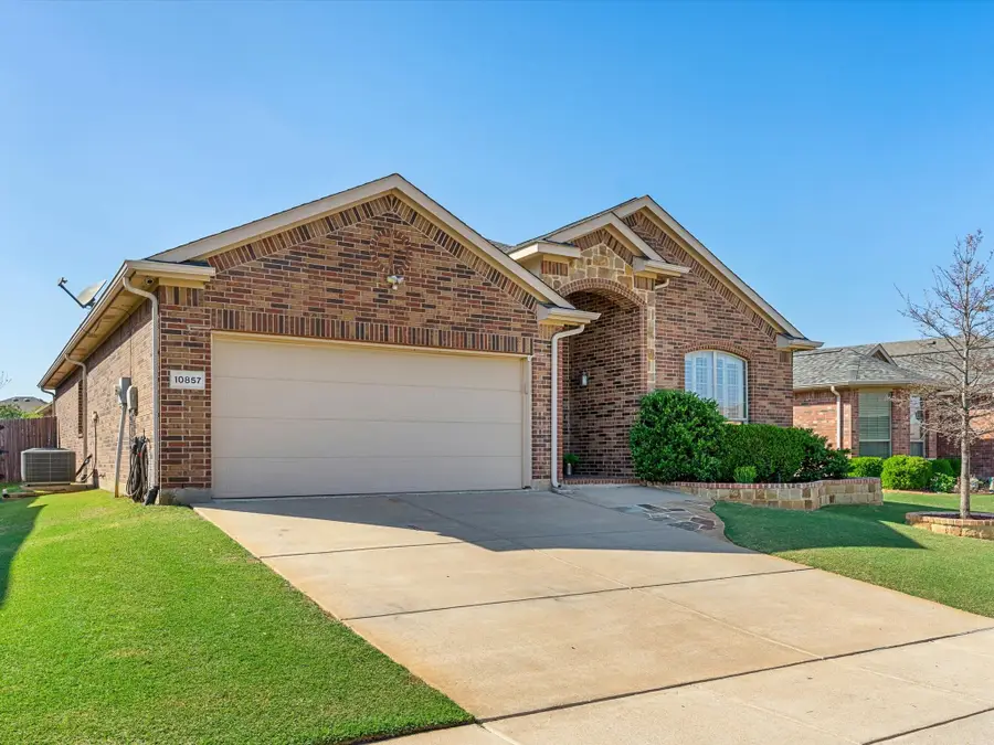 10857 Irish Glen Trail, Haslet, TX 76052 - #2