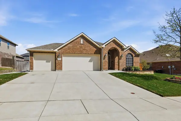 1628 Suncatcher Way, Fort Worth, TX 76052