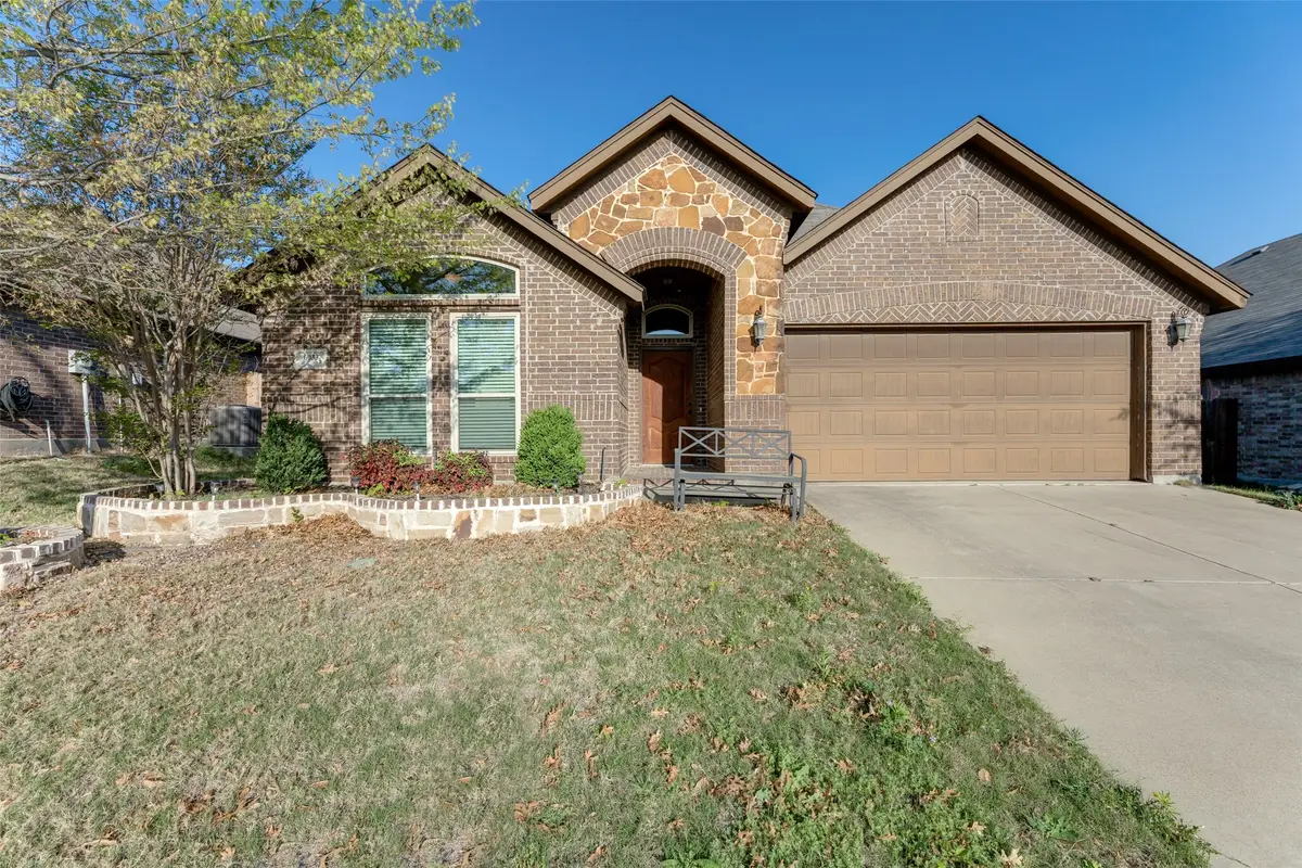 6033 Paddlefish Drive, Fort Worth, TX 76179 - #1