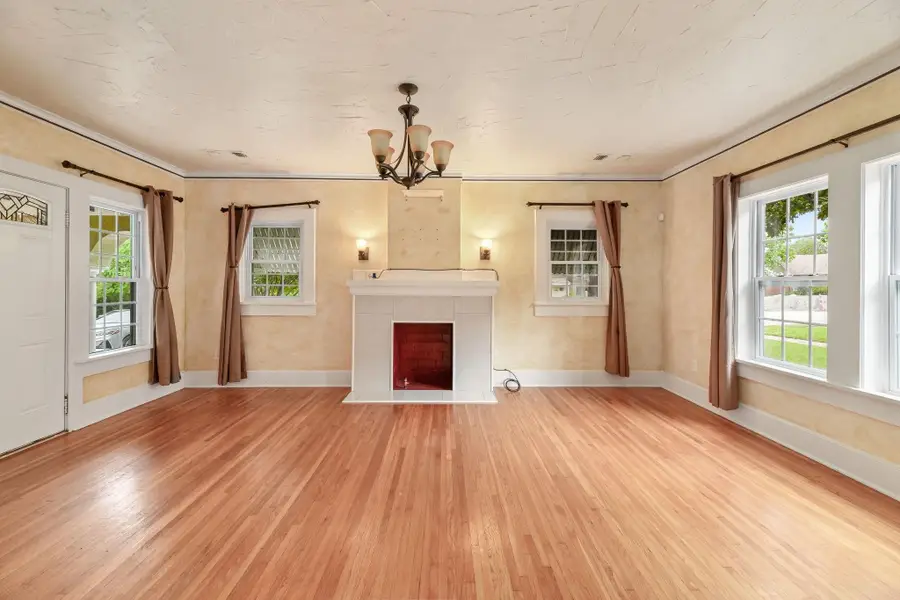 3409 Rogers Avenue, Fort Worth, TX 76109 - #3