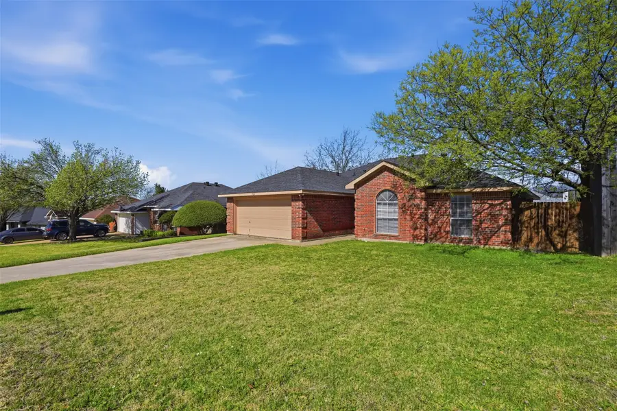 1026 Meadowbend Drive, Cedar Hill, TX 75104 - #3