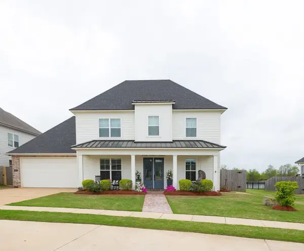 423 N Lost River Drive, Benton, LA 71006