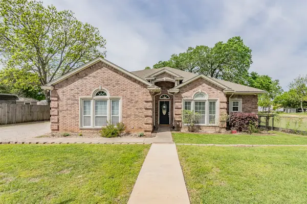 393 County Road 4874, Newark, TX 76071