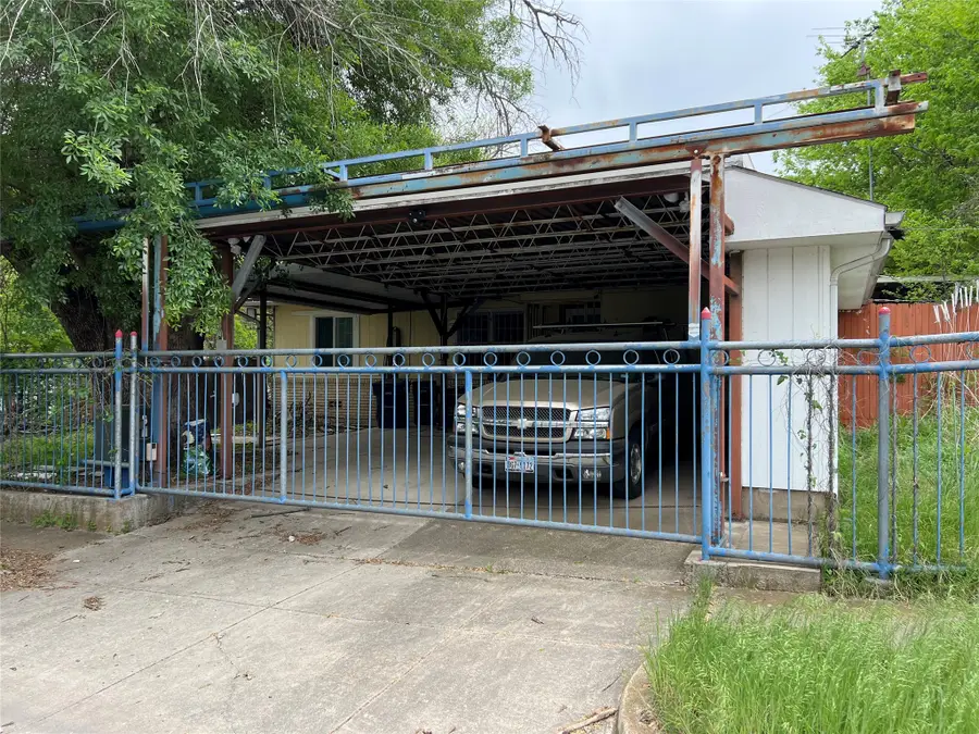 3400 Avenue C, Fort Worth, TX 76105 - #3