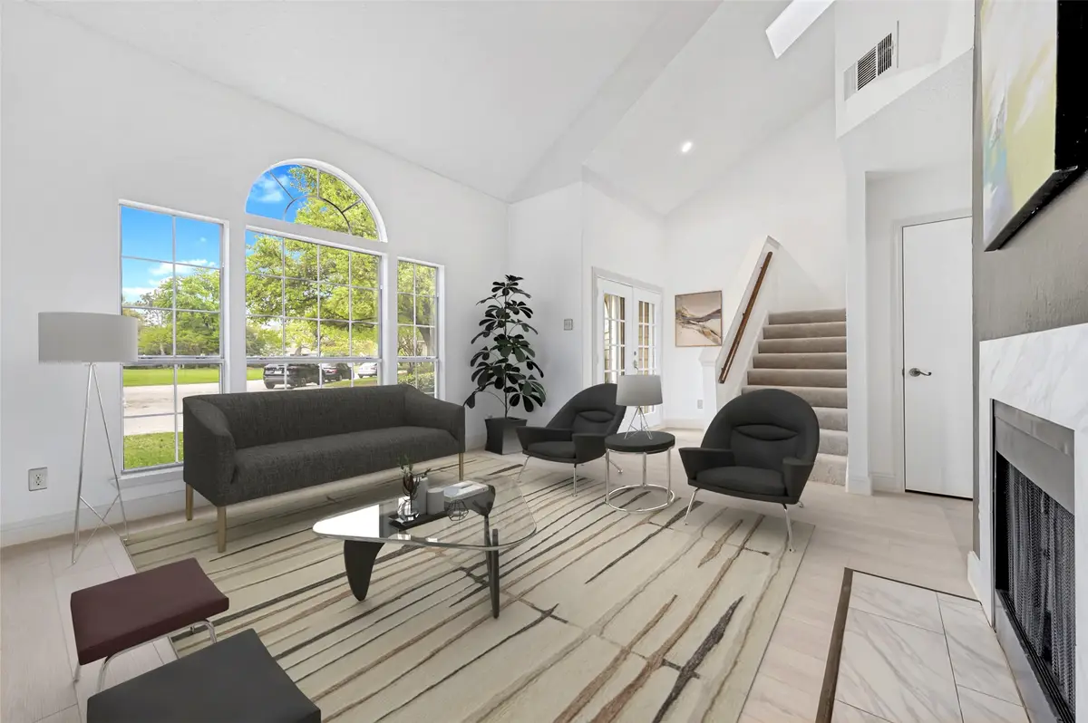 815 Ventura Park, Irving, TX 75061 - #1