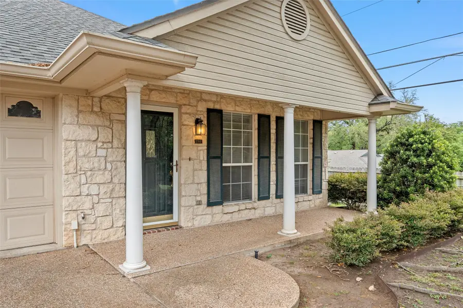 201 Pecan Village Circle, Waco, TX 76710 - #2