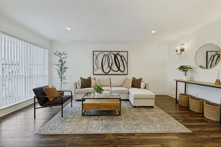 5911 E University Boulevard #206, Dallas, TX 75206 - #2