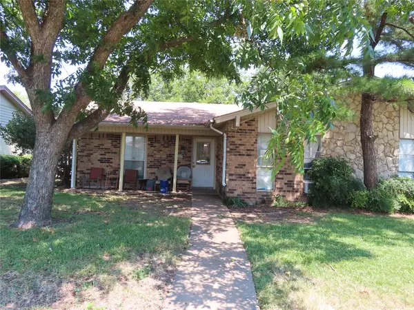 2113 Vail Drive, Garland, TX 75044