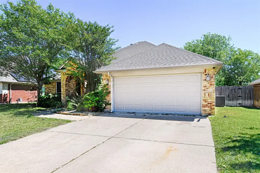 516 Chestnut Lane, Saginaw, TX 76179 - #3