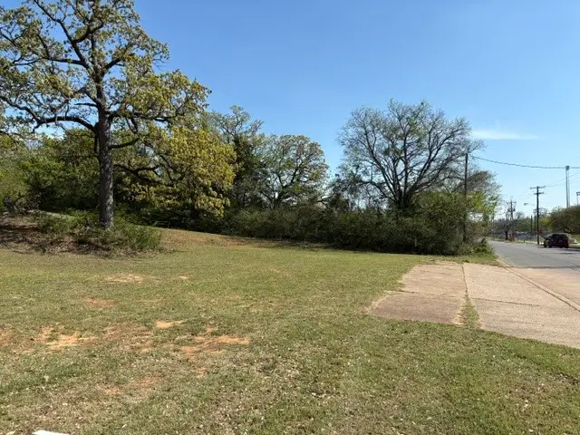 1918 S Mirick Avenue, Denison, TX 75020 - #2