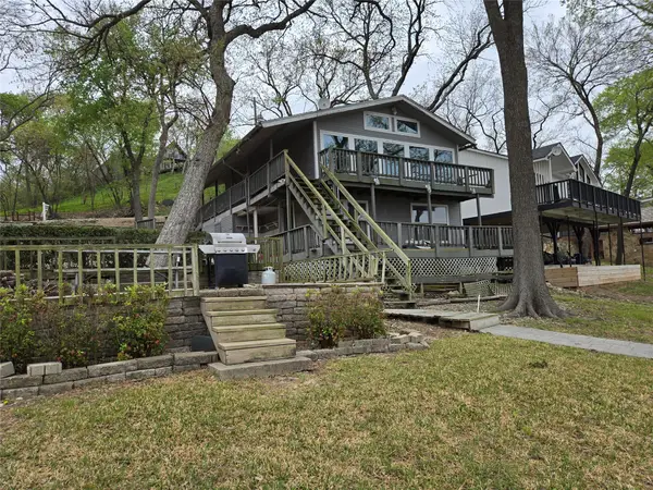 2067 Chaparral Drive, Gainesville, TX 76240