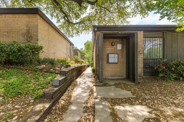 4667 Country Creek Drive #1161, Dallas, TX 75236