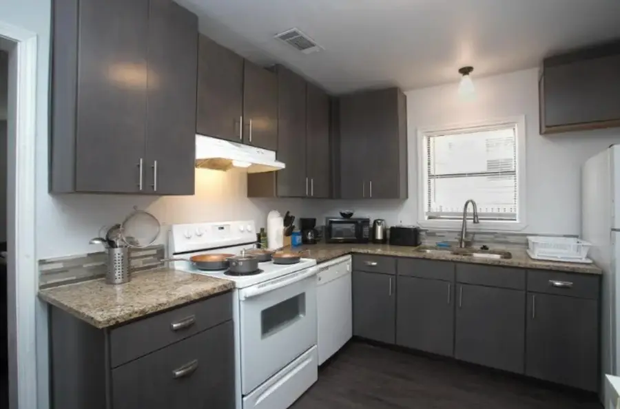 1527 Padgitt Avenue, Dallas, TX 75203 - #3