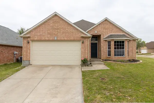 7864 Orland Park Circle, Fort Worth, TX 76137