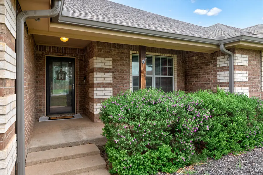 118 Divide Avenue, Tuscola, TX 79562 - #2