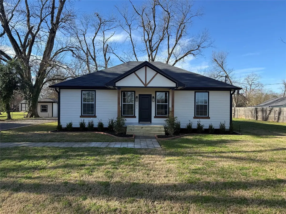 123 Church Street, Belcher, LA 71004 - #1