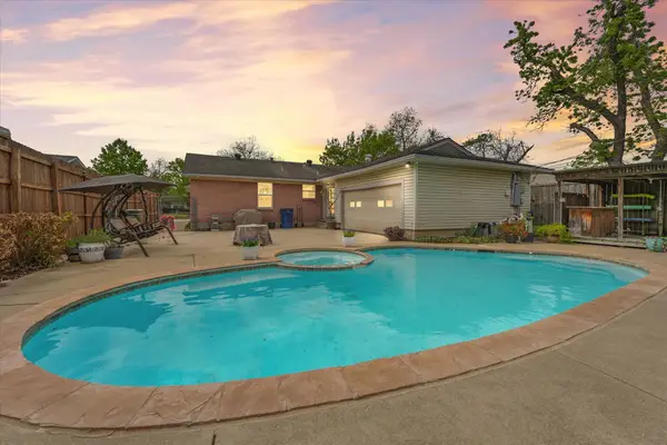 1233 Bardfield Avenue, Garland, TX 75041