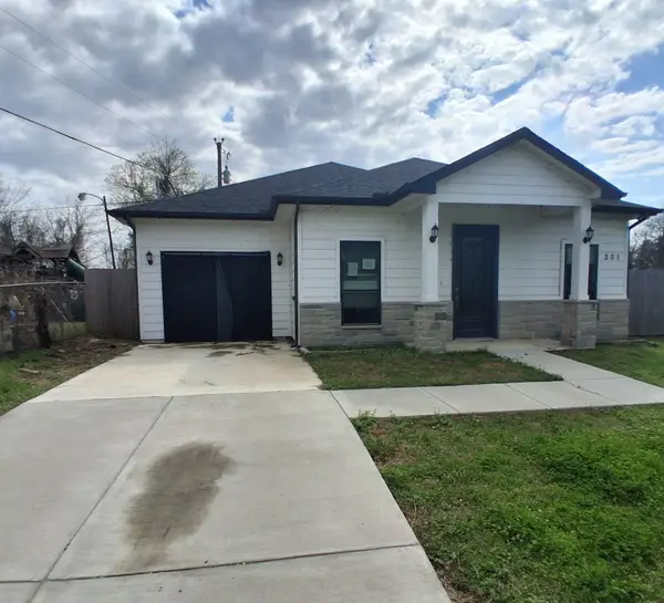 201 Holly Drive, West Tawakoni, TX 75474