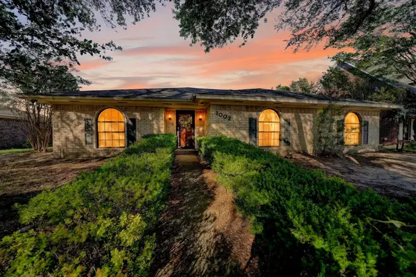 1002 Meridith Drive, Terrell, TX 75160